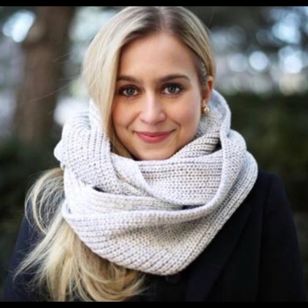 Love your melon scarf